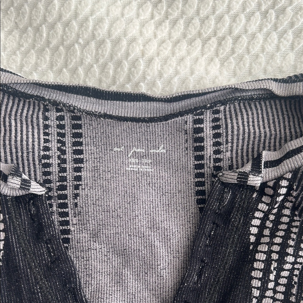 Urban Outfitters Out From Under Going for Gold Crop Top - Picture 3 of 3